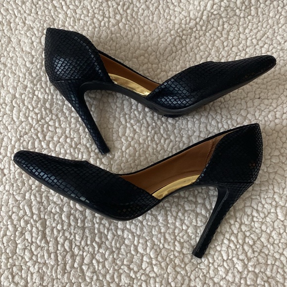 Mossimo Supply Co. Faux Snakeskin Stiletto Heels - Picture 12 of 13